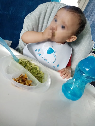 Waterproof Soft Silicone Bib: Featuring Six Vibrant Patterns to Keep Your Child's Clothes Safe from Food Stains, Suitable for Ages 6-24 Months